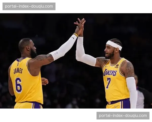 NBA官方公布上周东西部最佳球员：安东尼·爱德华兹与泰里斯·马克西当选