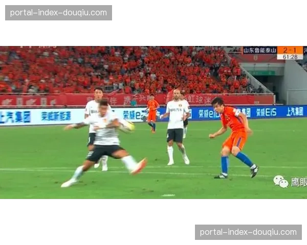 “观察：VAR介入点球判罚尺度变化，是否变相鼓励了禁区内谨慎防守？”