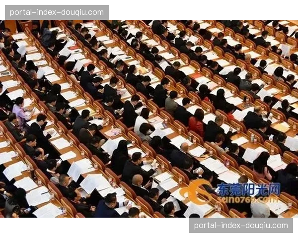 两会体育提案呈现民生导向，推动普惠性城乡社区体育中心建设